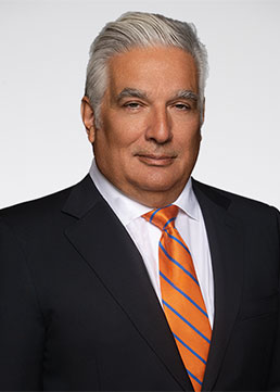 francisco cigarroa headshot francisco-cigarroa-headshot