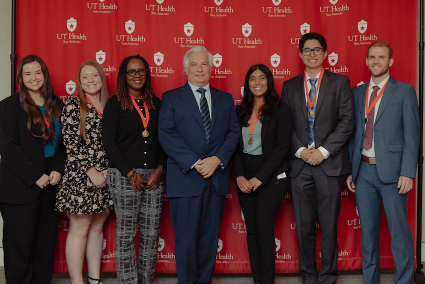 2025PresidentialAmbassadorsDrC 2025 Presidential Ambassadors group photo with Dr. Cigarroa